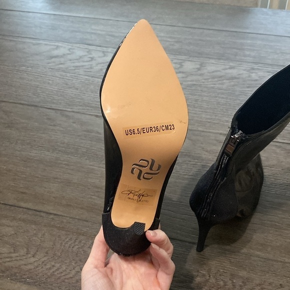 NWT BURJU Savage Ankle Closed Pointed Toe Wet Look With Sparkle Heel | size 6.5 - Picture 10 of 10